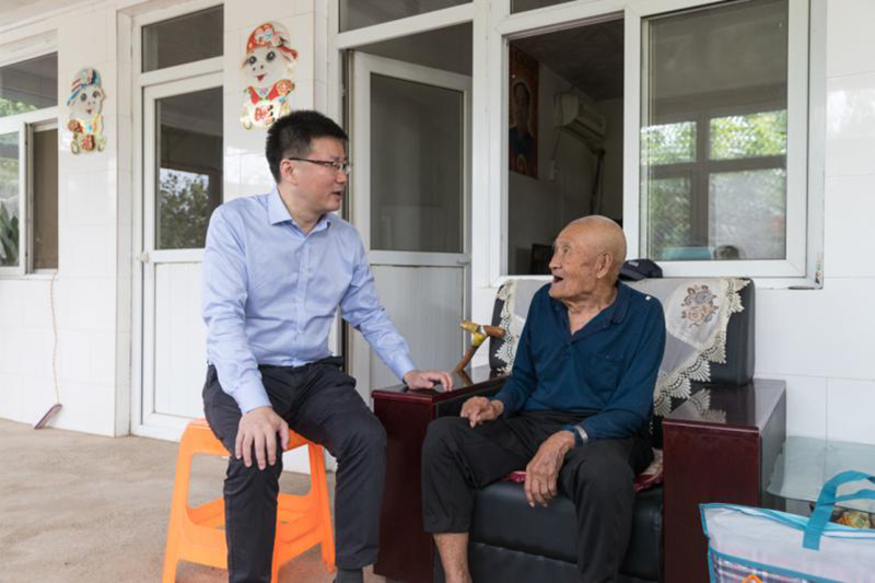 AG尊时凯龙人生就博新区开展“我为退役军人办实事”走访慰问活动